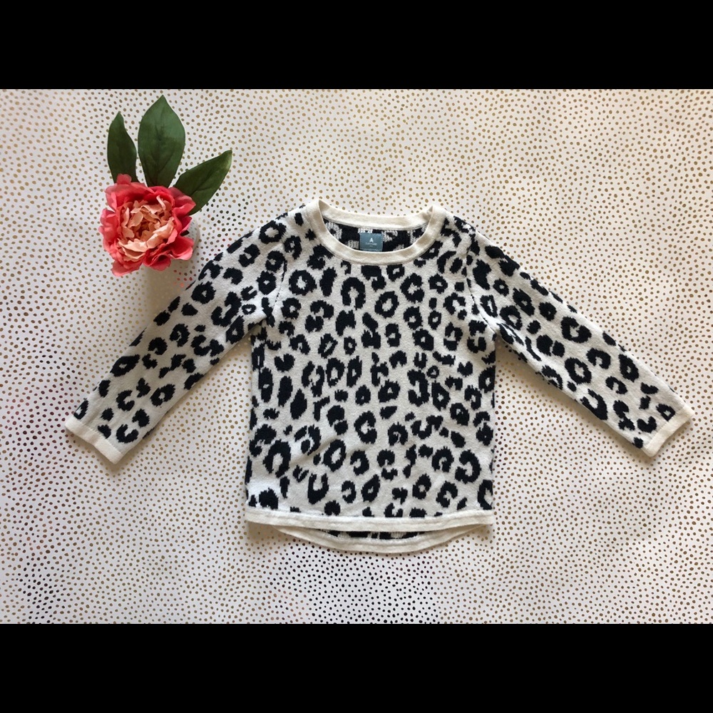 Gap sweater